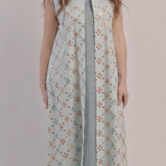 بدله سماوي قطعتين شك وتطريز